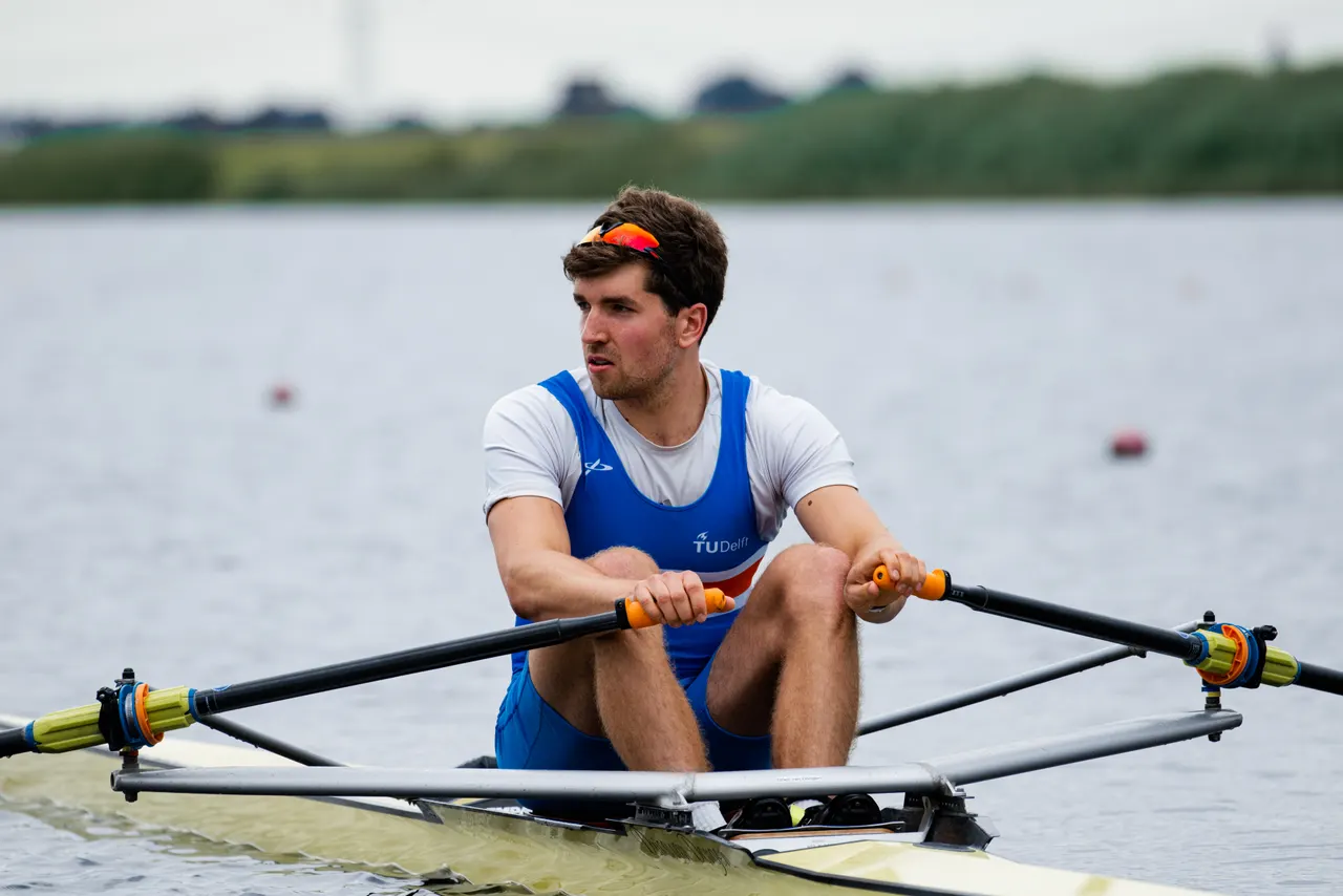 A photograph from Maarten’s final rowing race in 2021.